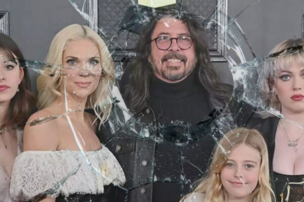 Dave Grohl Once Again Cheated his Wife and Family